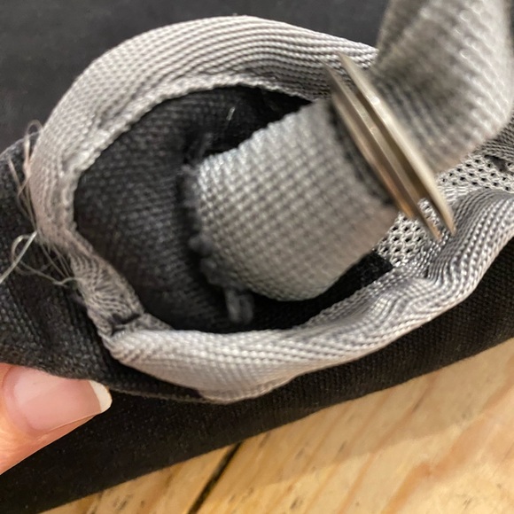 Timberland canvas sling bag drawstring with Velcro pocket - Picture 4 of 8